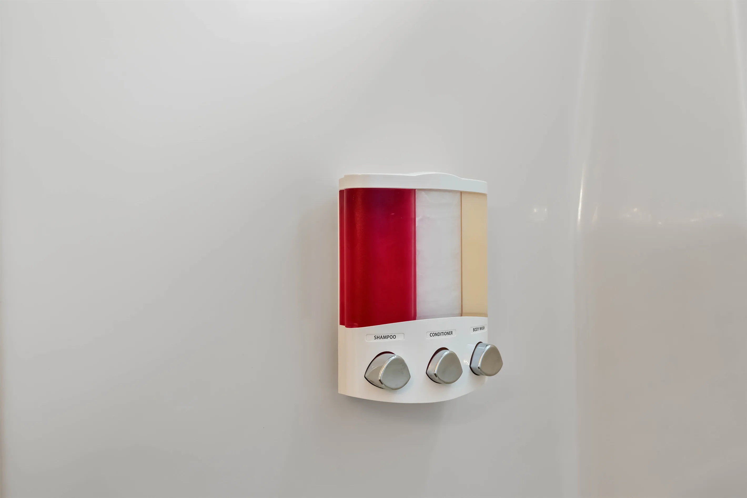 Shampoo, conditioner and body wash are provided in each bathtub.